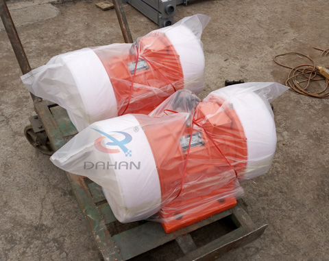 1030直線篩振動電機(jī)